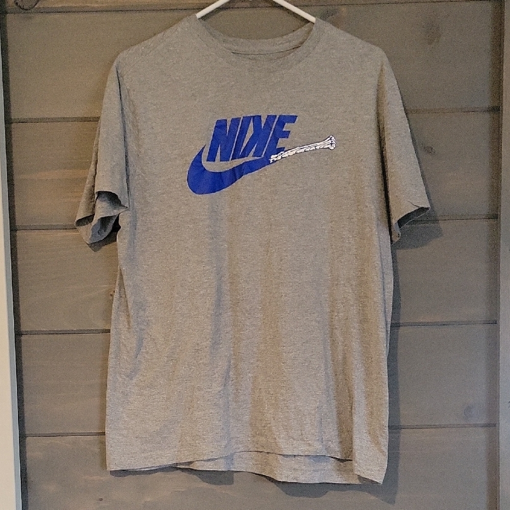 Nike Men's Gray Tee with Blue Logo